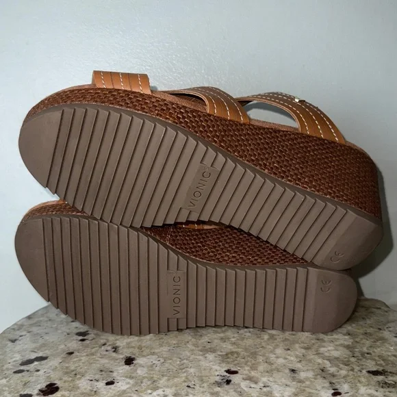 VIONIC MALORIE Raffia Natural Tan Leather Open Toe Slip On Wedge Sandals Sz 9.5 - Picture 15 of 16